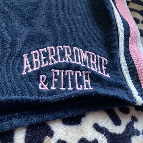 Abercrombie shorts - Picture 2 of 5